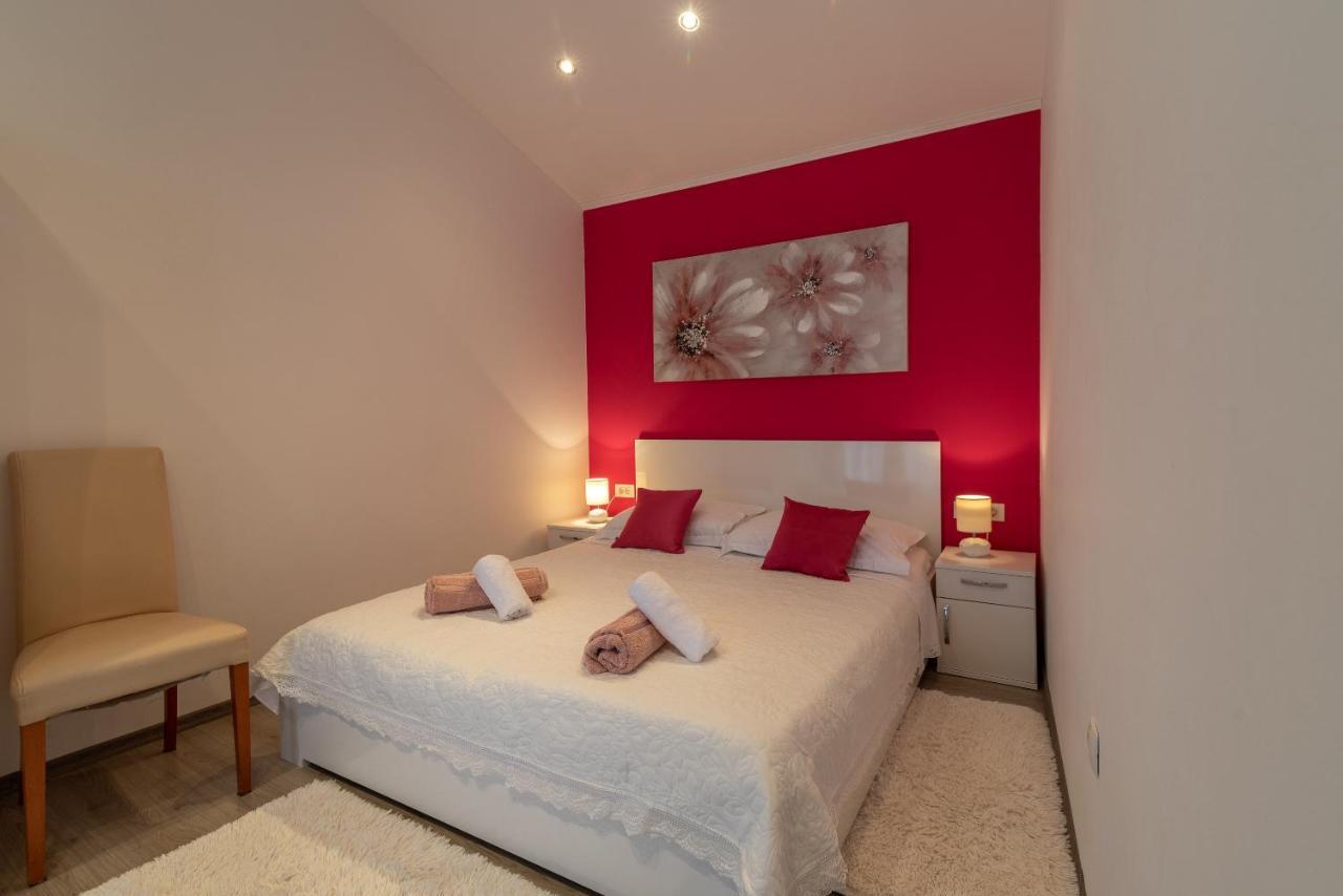 Apartment Roko Трогир Экстерьер фото